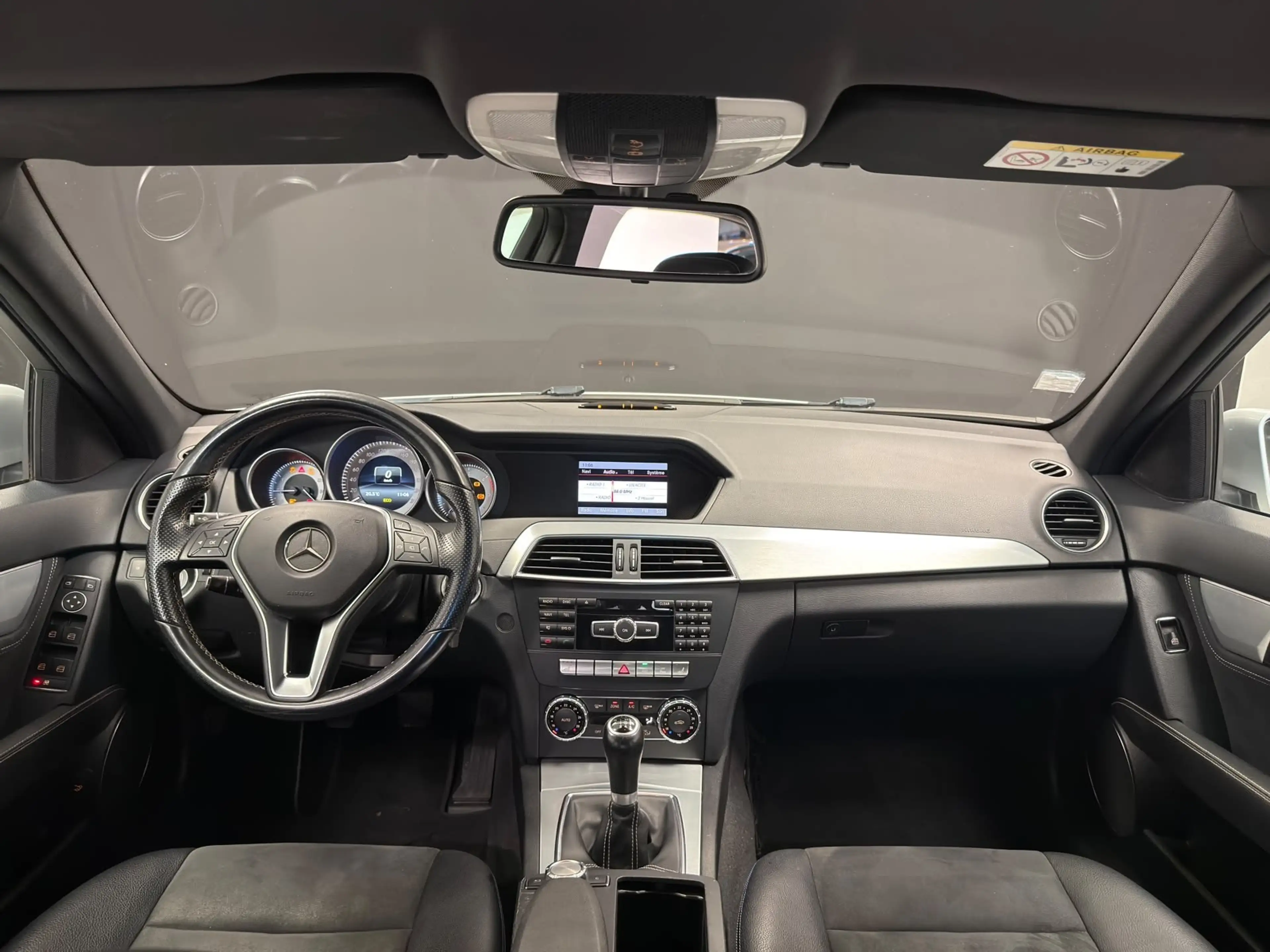 Mercedes-Benz C 200 C 200 d**PACK AMG**GPS**GARANTIE 12 MOIS** — photo 9