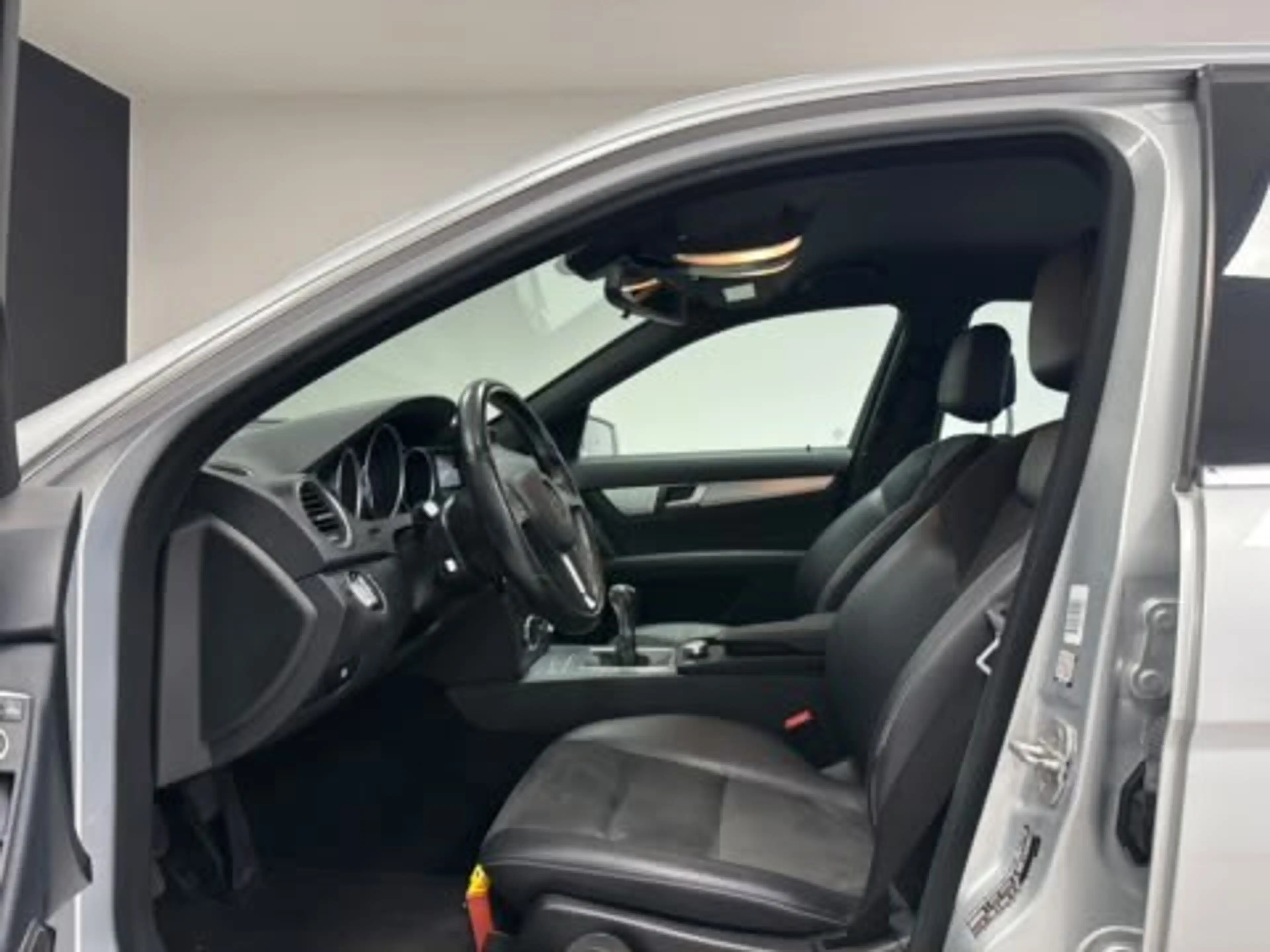 Mercedes-Benz C 200 C 200 d**PACK AMG**GPS**GARANTIE 12 MOIS** — photo 11
