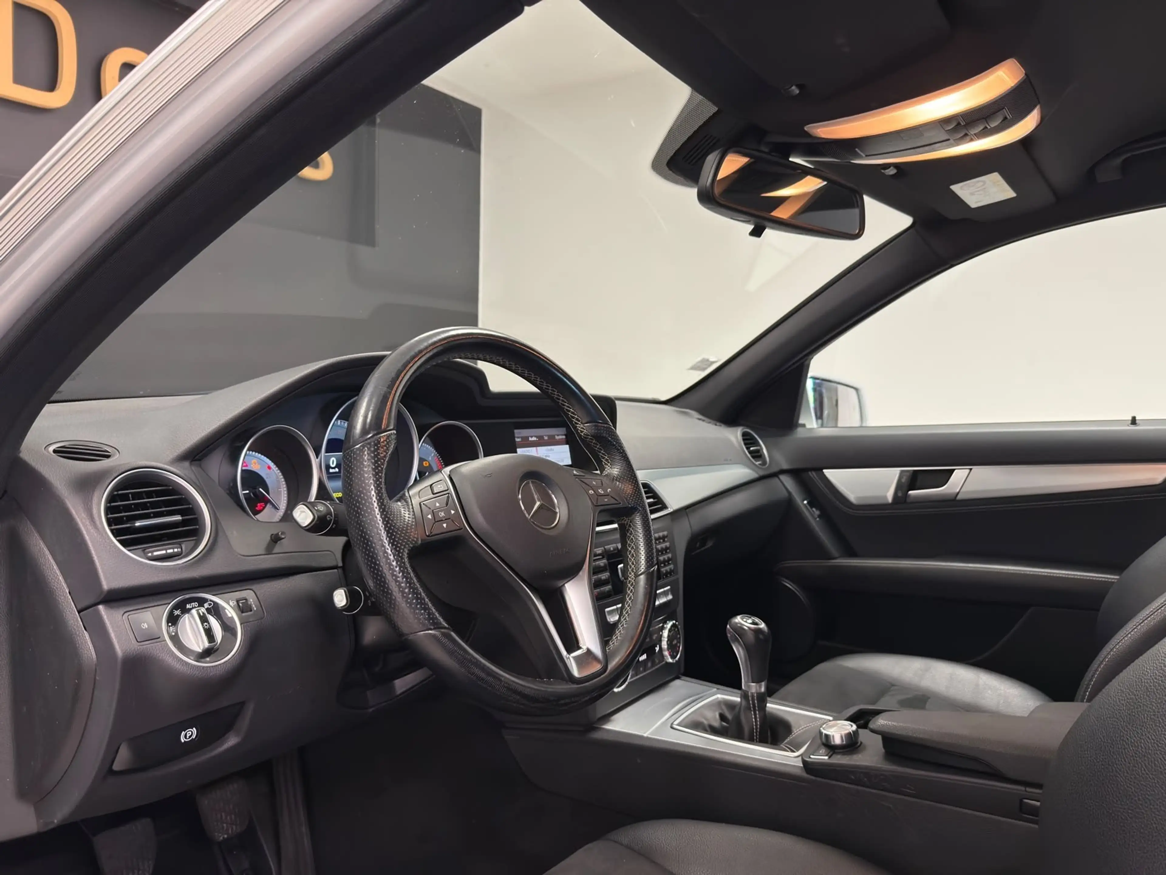Mercedes-Benz C 200 C 200 d**PACK AMG**GPS**GARANTIE 12 MOIS** — photo 14