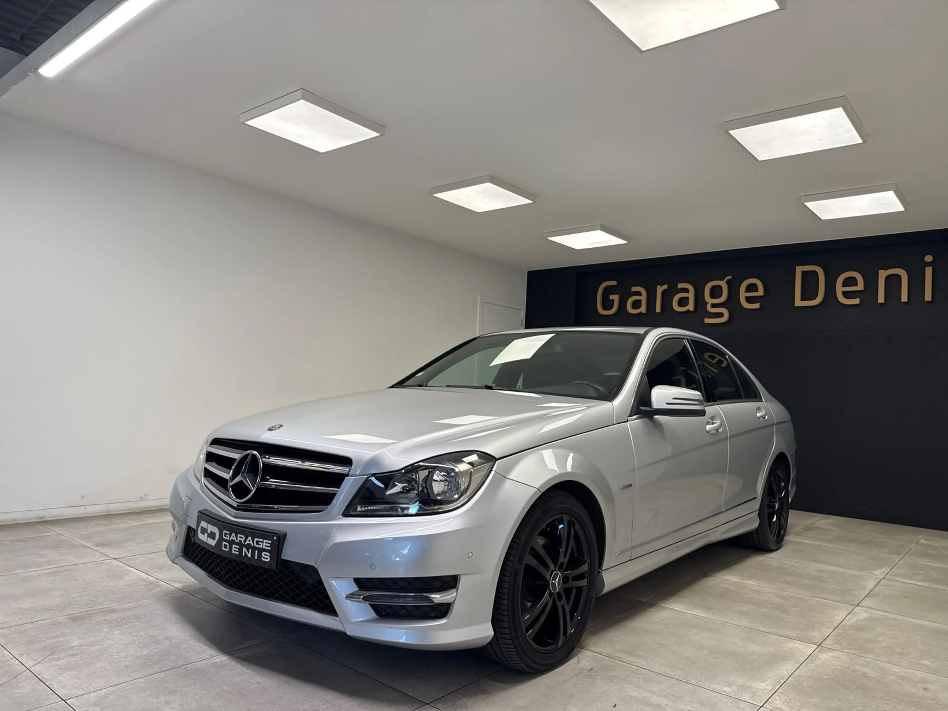 Mercedes-Benz C 200 C 200 d**PACK AMG**GPS**GARANTIE 12 MOIS** — photo 5
