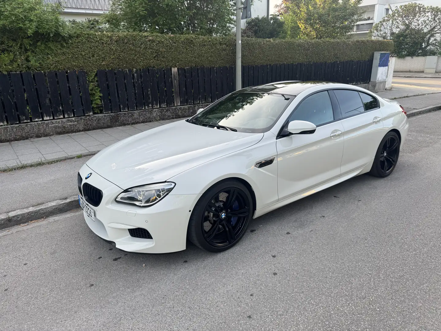 BMW M6 LED, HuD, Carbon, Soft-Close, 360 - 1