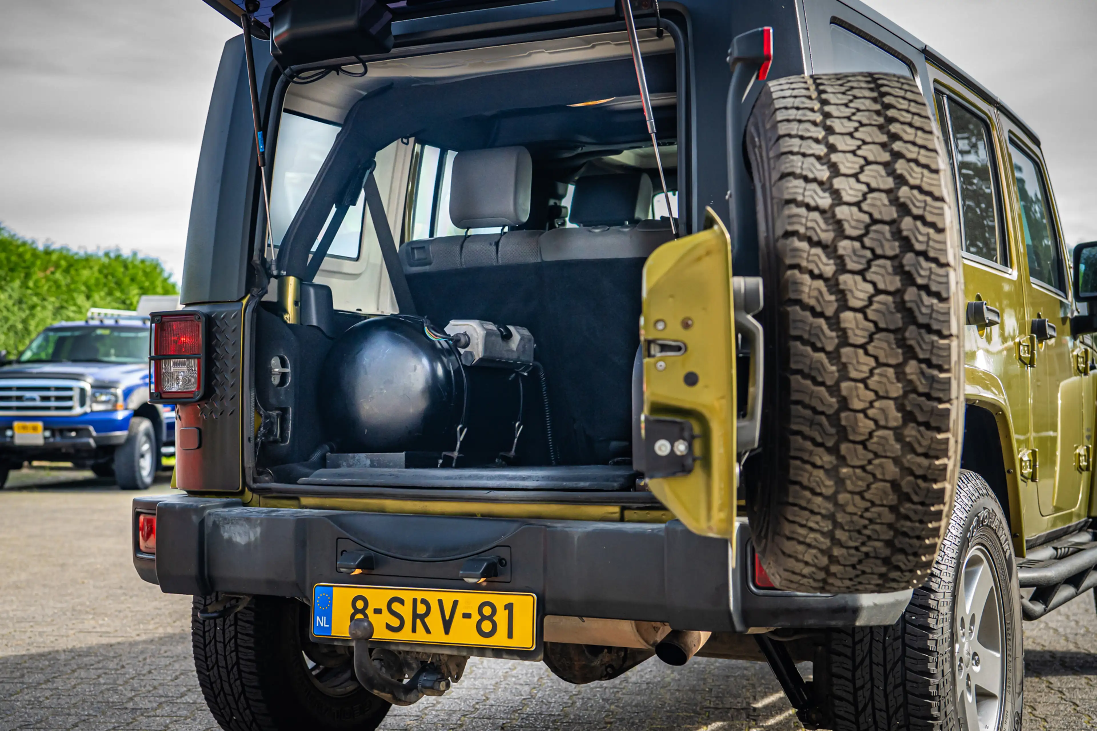 Jeep Wrangler Unlimited 3.8 Sahara G3 LPG Hard + Soft top — photo 11