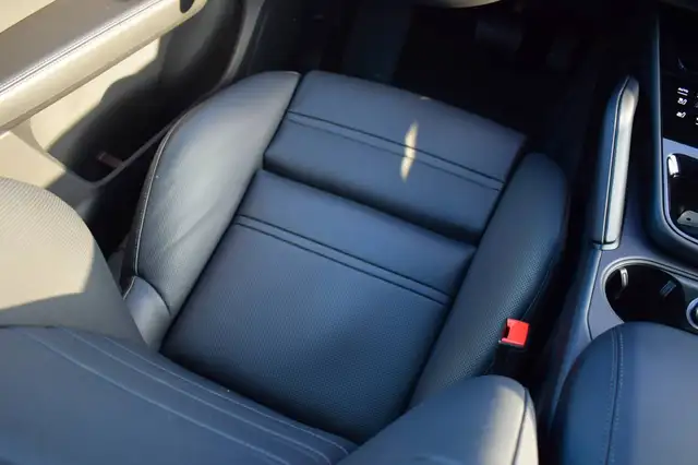 Porsche Cayenne view 9