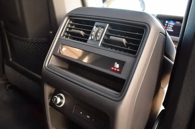 Porsche Cayenne view 20