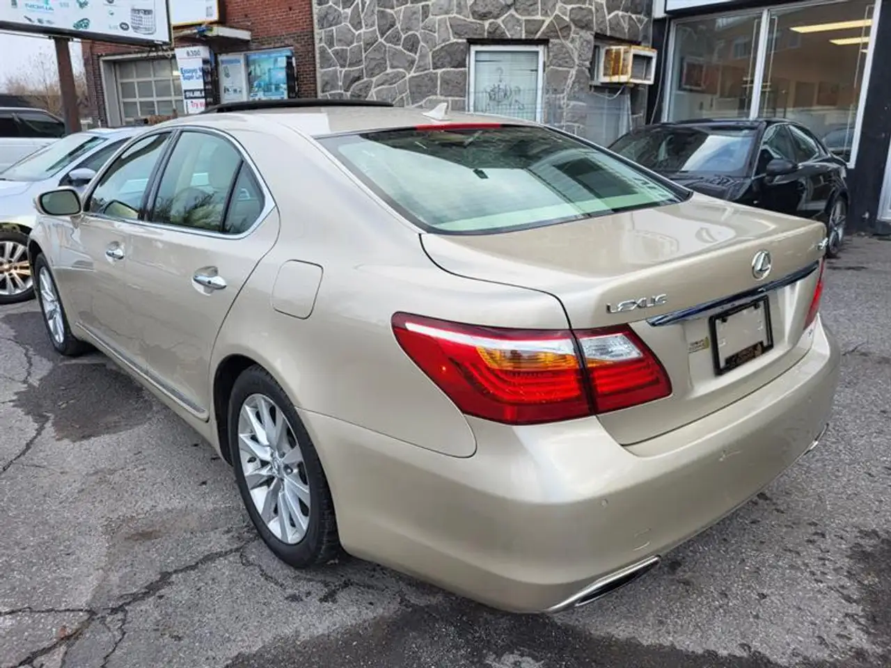 Lexus LS photo Lexus LS