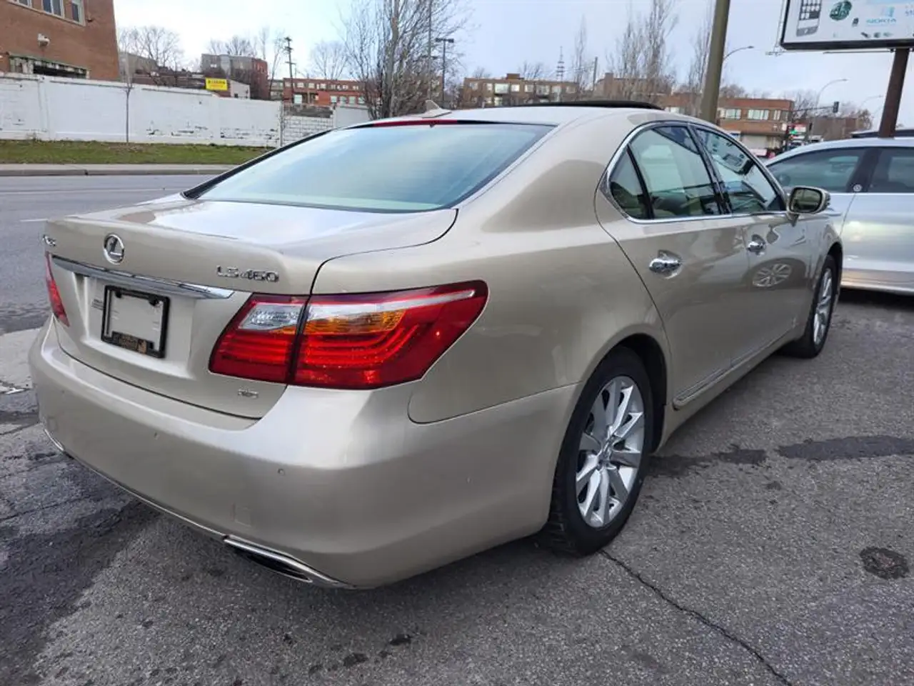 Lexus LS photo Lexus LS
