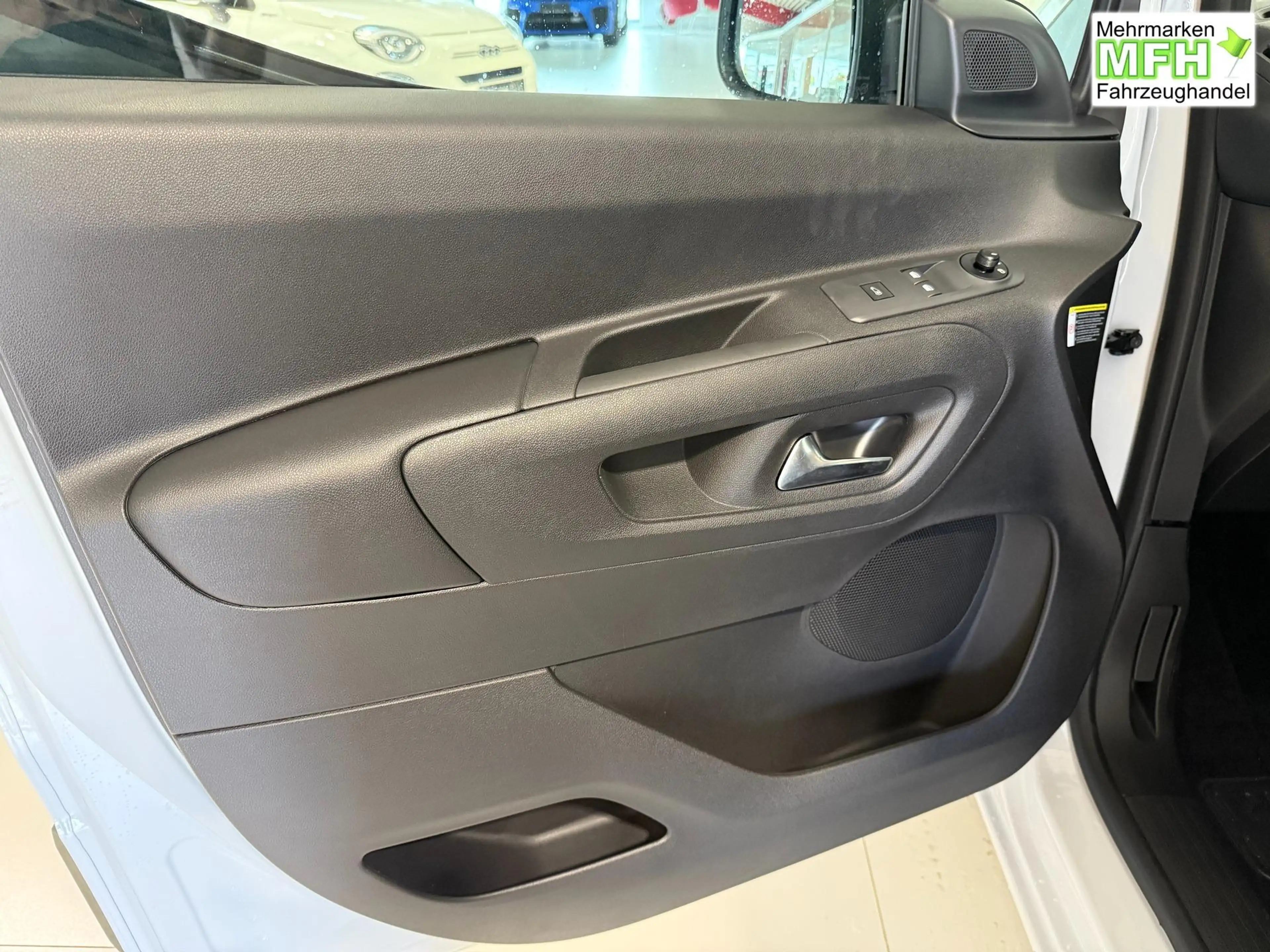 Fiat Doblo L2H1 mit erhöhter Nutzlast 1.5 BlueHDi 75 kW (1... — photo 15