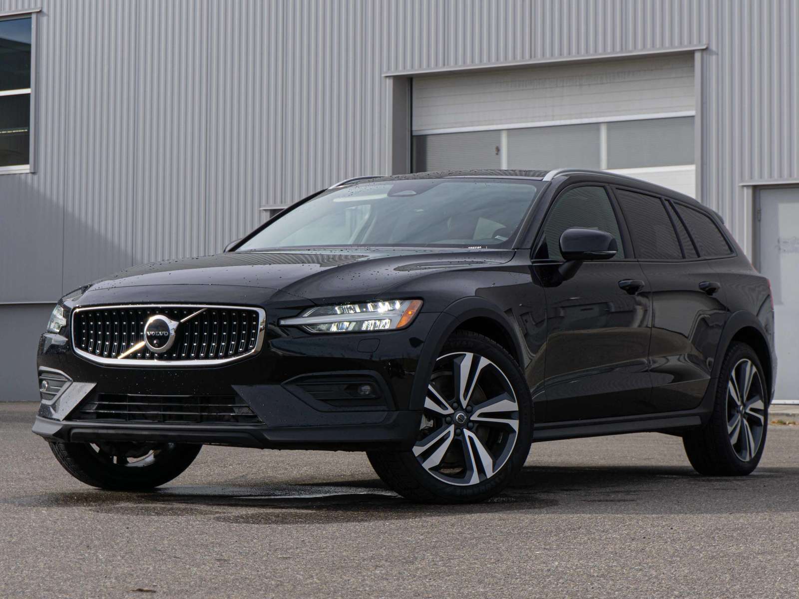 2024 Volvo V60 Cross Country