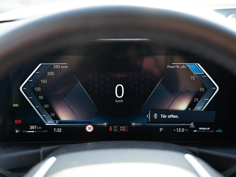 BMW 320 d Touring xDrive FACEL. 360° LED NAVI SHZ — photo 14