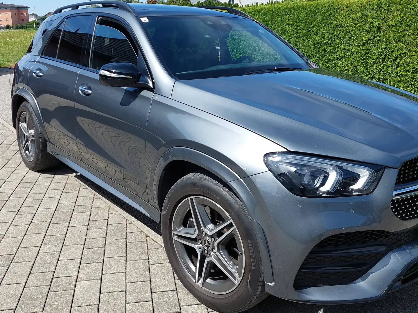 Mercedes-Benz GLE 400 GLE 400 d 4Matic Aut. Grau - 2
