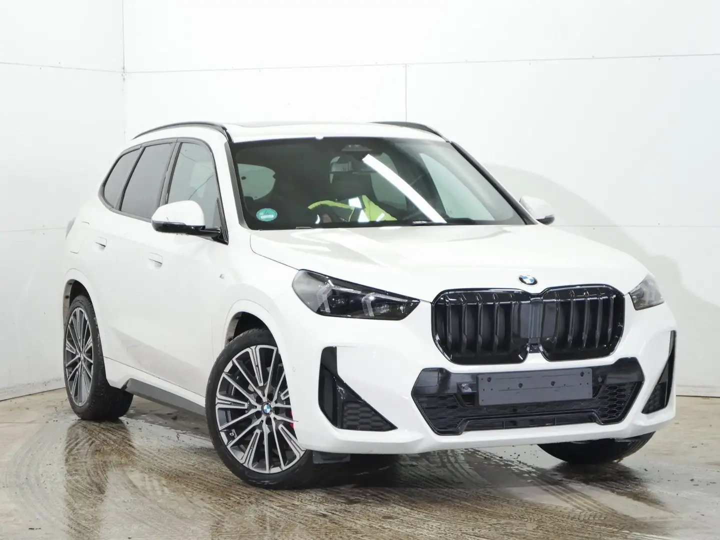 BMW X1 xDrive23d M Sportpaket Head-Up HK HiFi Weiß - 2