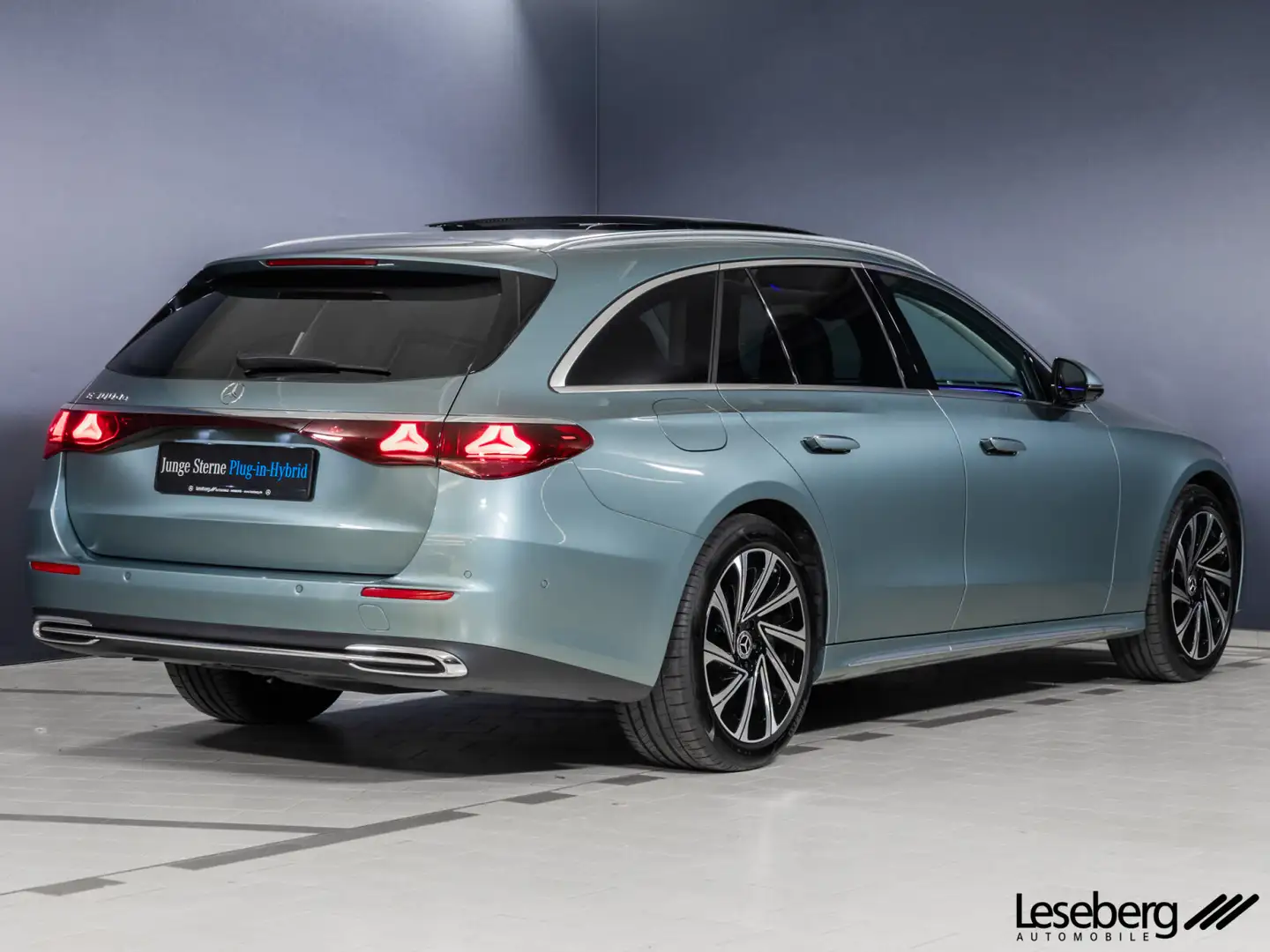 Mercedes-Benz E 300 E 300 de T Exclusive DIG.LIGHT/AHK/Pano/Distro./ Silber - 2