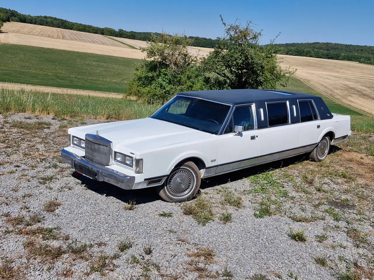 Lincoln Town Car Stretch-Limousine American Custom Coachworks – Deutsche Papiere – V8 läuft top!, foto 4