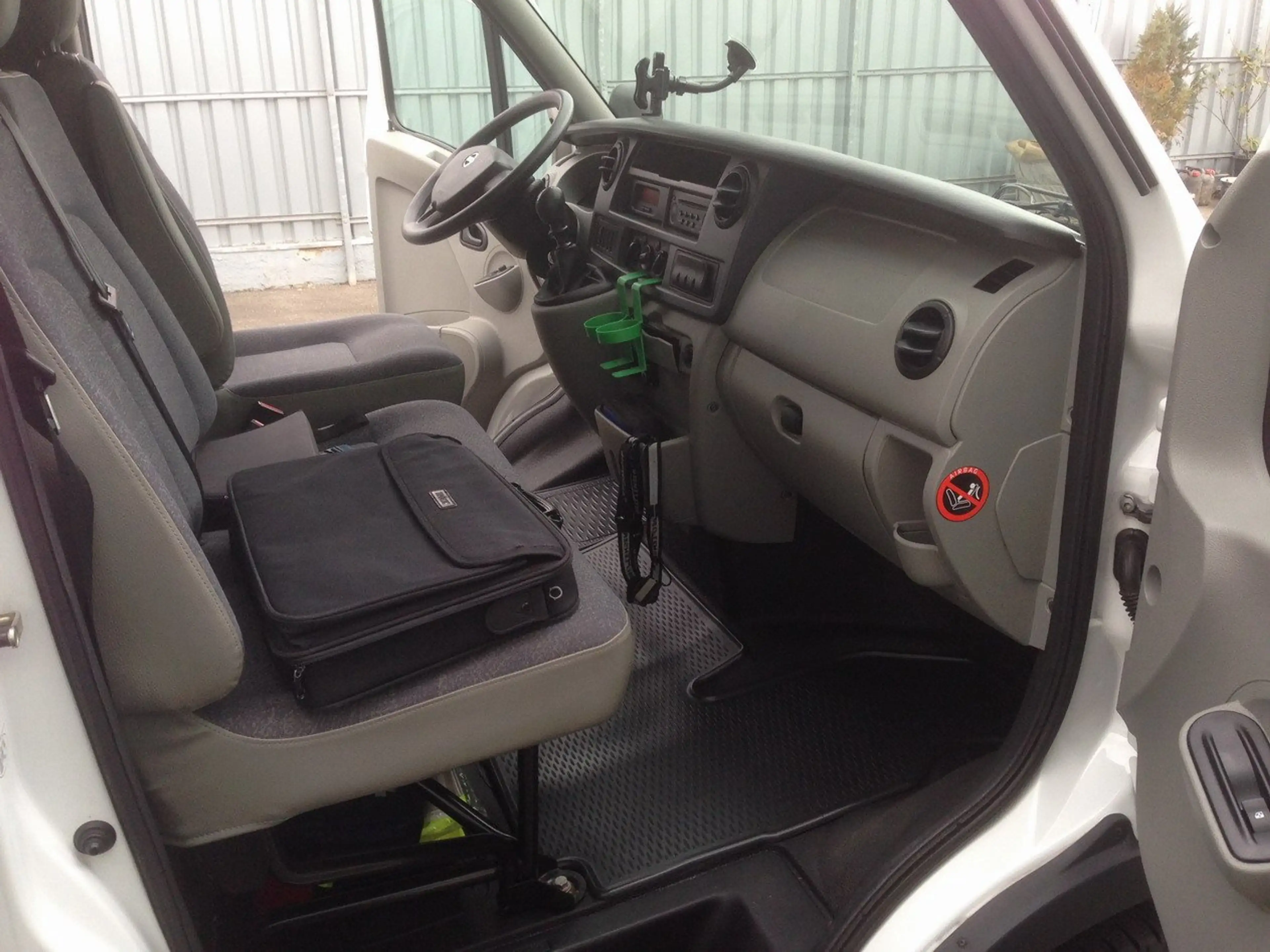 Nissan Interstar Interstar dCi 120 dCi120 L3H2 6-Sitze — photo 12