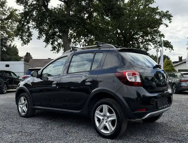 Dacia Sandero Stepway view 2