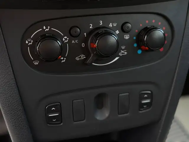 Dacia Sandero Stepway view 9