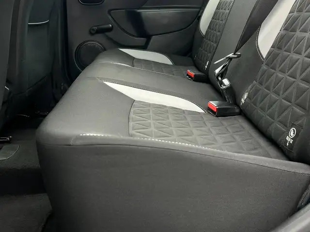Dacia Sandero Stepway view 8