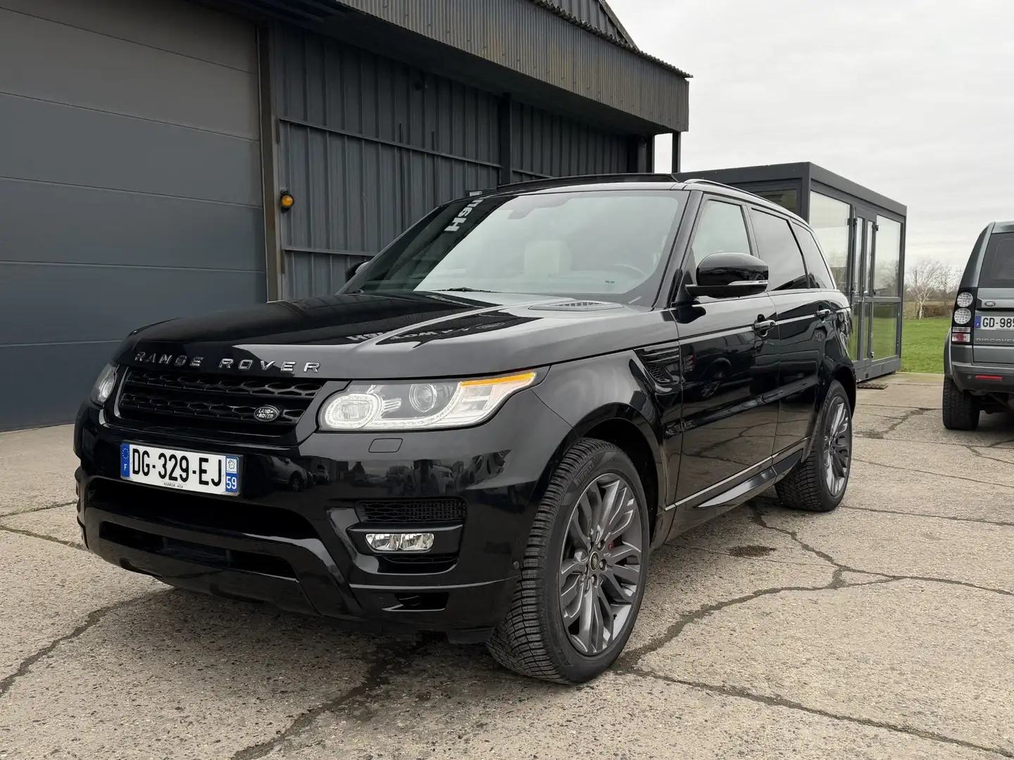 Land Rover Range Rover Sport Range Rover Sport Mark I SDV6 3.0L HSE Dynamic A Schwarz - 2
