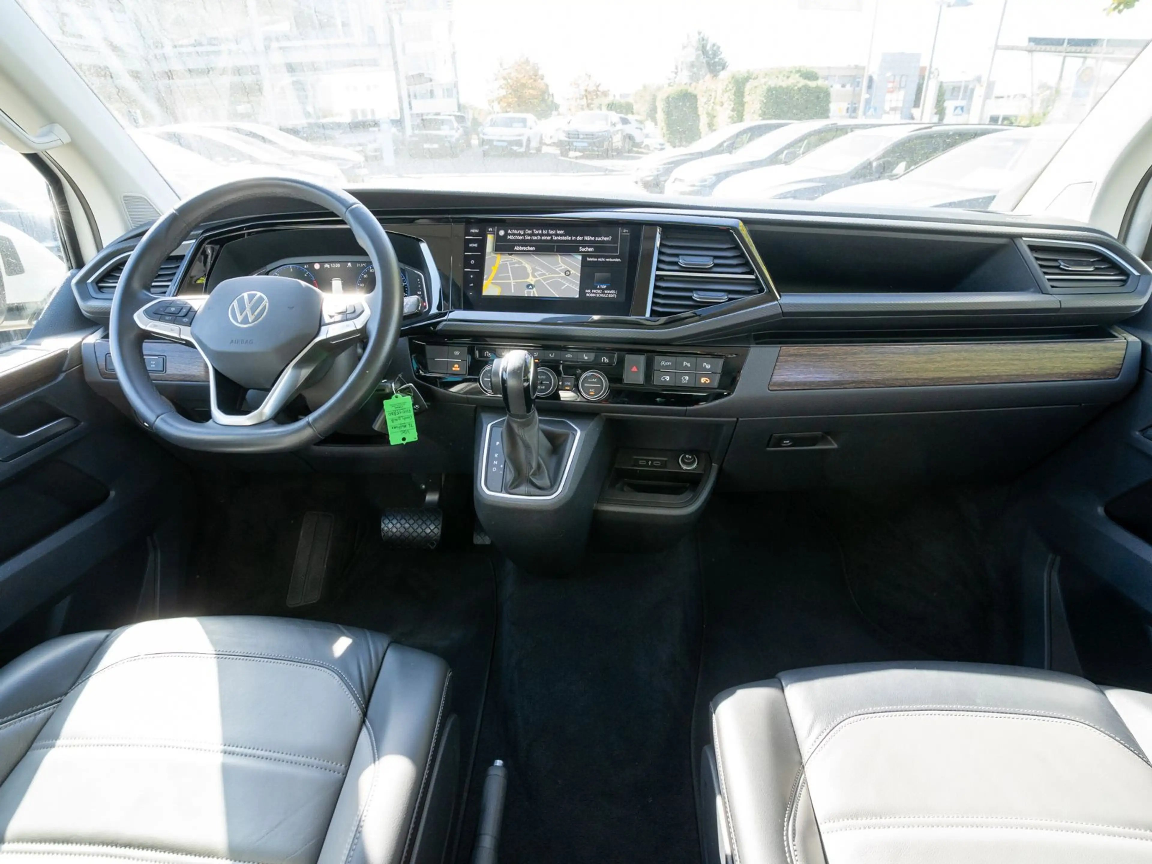 Volkswagen T6.1 Multivan Exclusive 2.0TDI 4M DSG RFK Stdhzg — photo 7