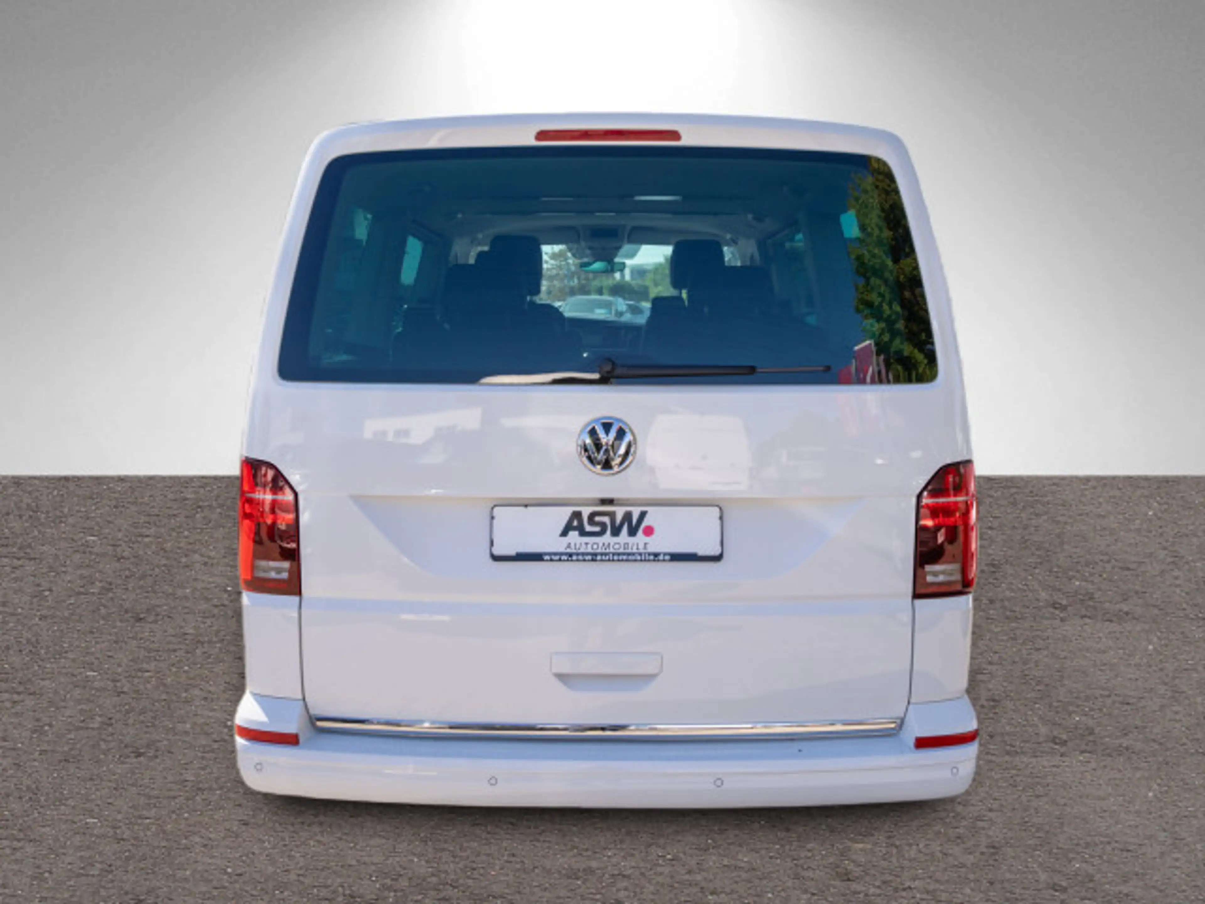 Volkswagen T6.1 Multivan Exclusive 2.0TDI 4M DSG RFK Stdhzg — photo 6