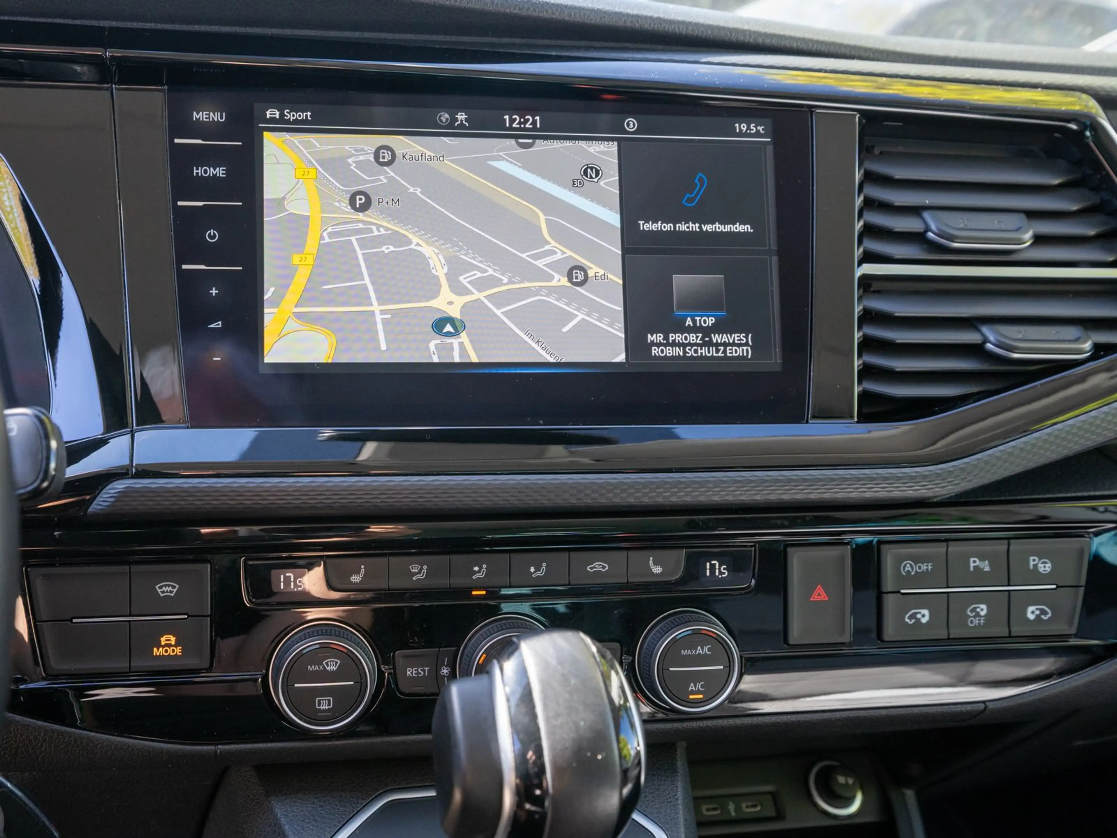Volkswagen T6.1 Multivan Exclusive 2.0TDI 4M DSG RFK Stdhzg — photo 12