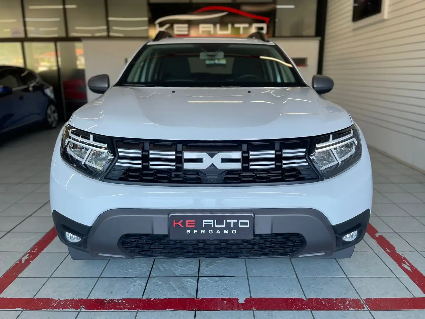 Dacia Duster II 2021 1.0 tce Journey UP Gpl 4x2 100cv Blanc - 2