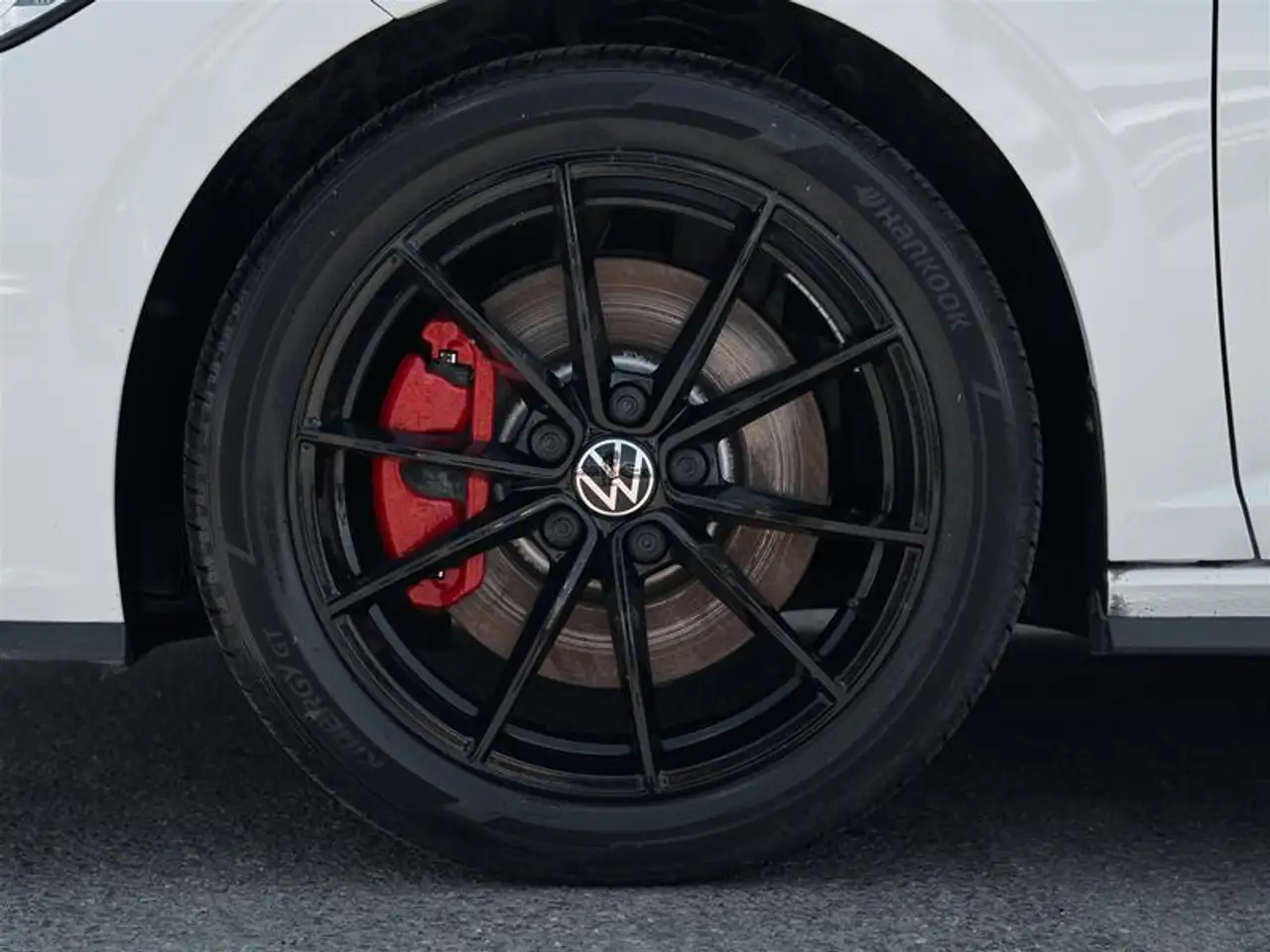 Volkswagen Jetta снимка Volkswagen Jetta