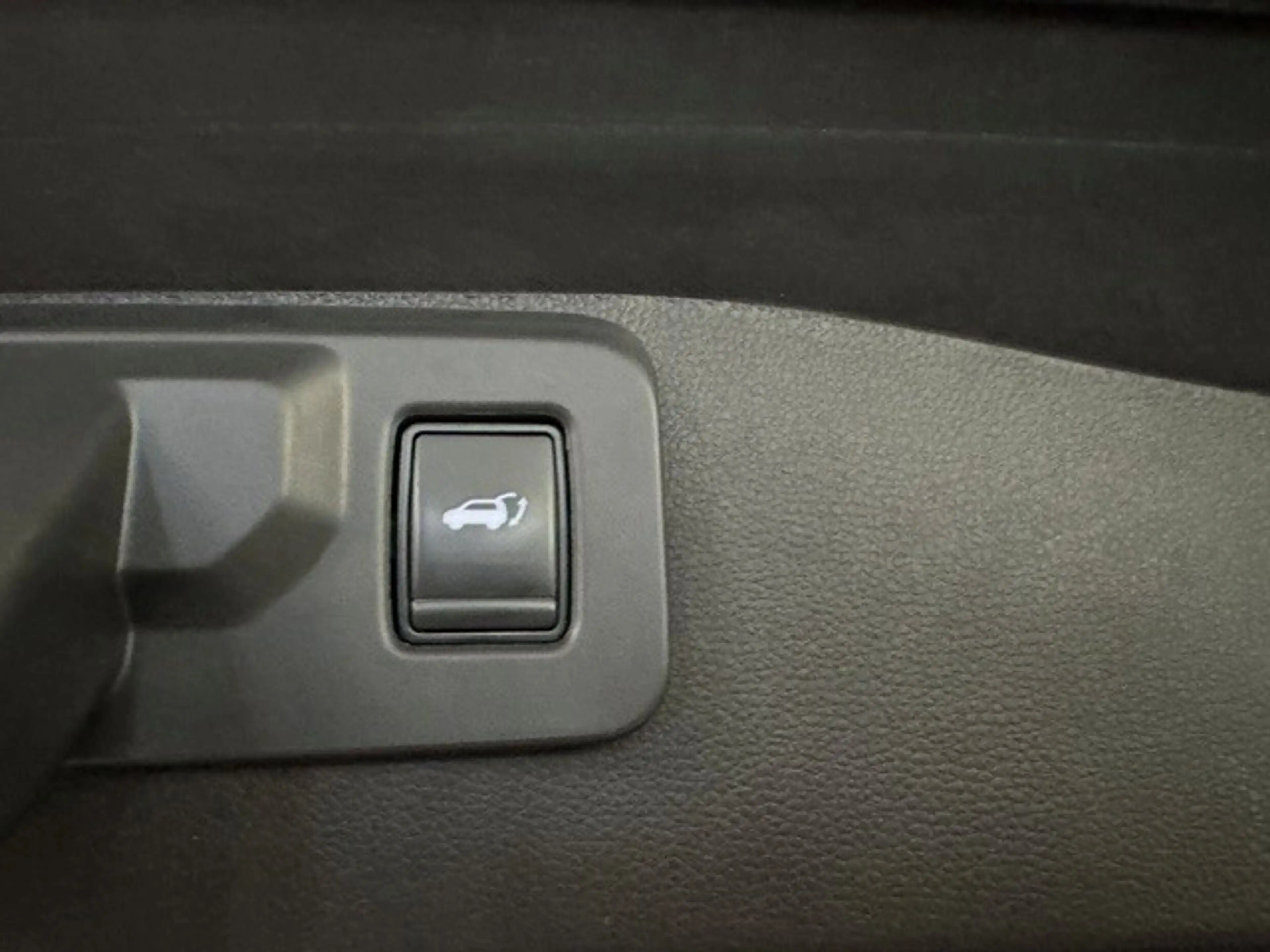Renault Austral 1.2 E-tech Hybride Esprit Alpine — photo 14