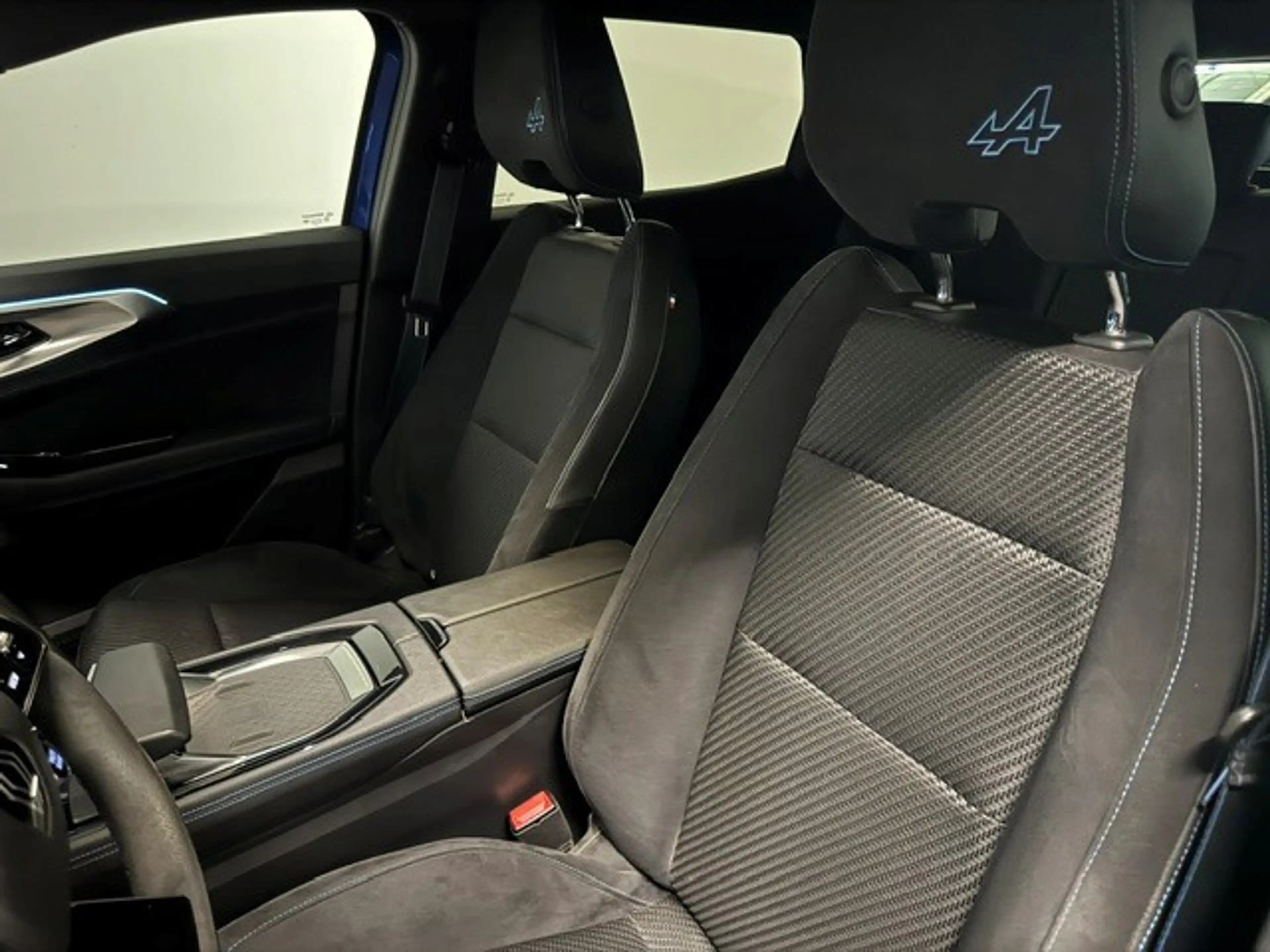 Renault Austral 1.2 E-tech Hybride Esprit Alpine — photo 8