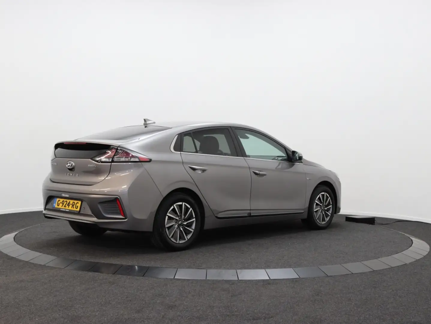 Hyundai IONIQ Premium EV 38 kWh | DAB | Carplay | Cruise Control Grijs - 2