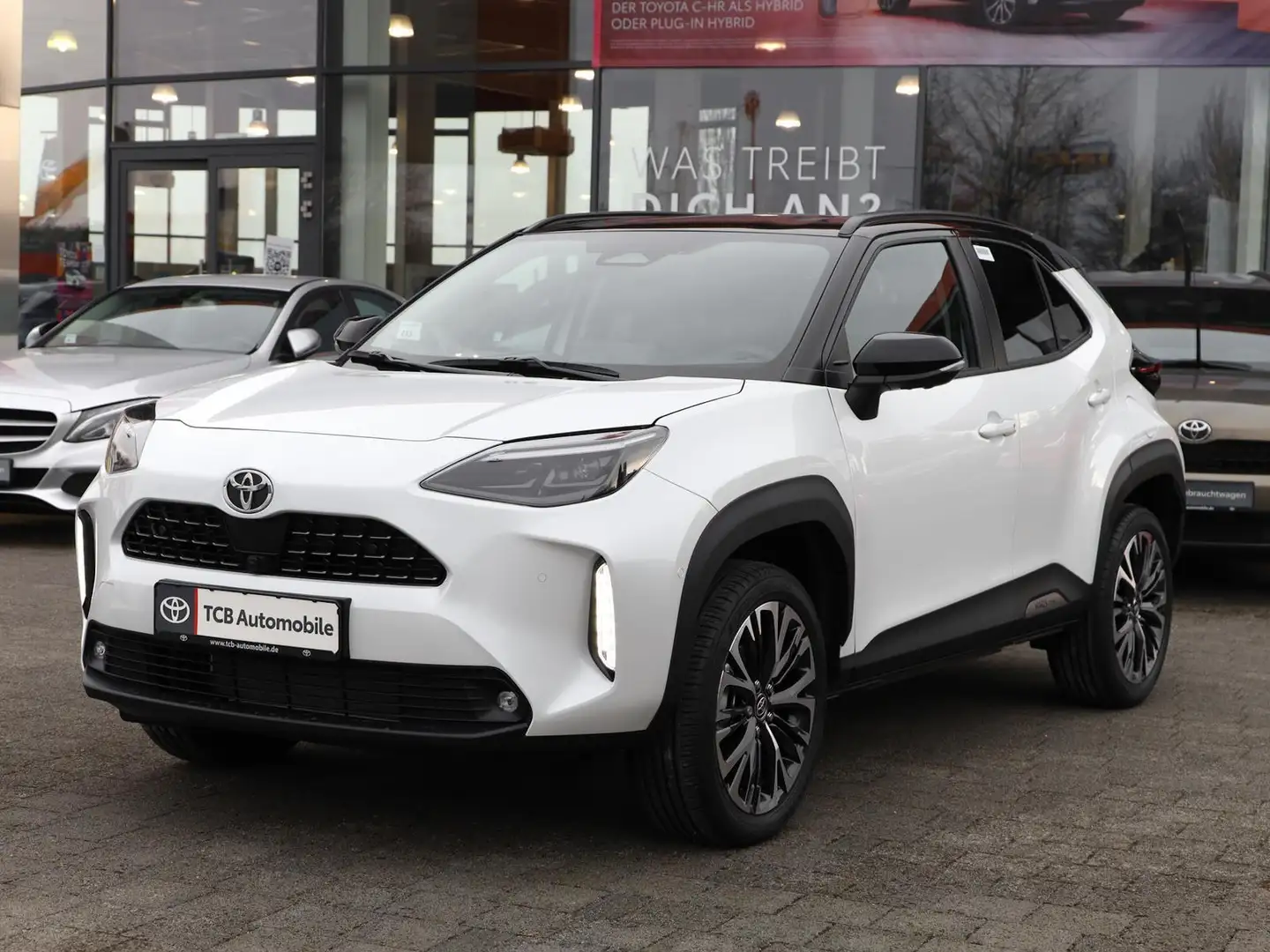 Toyota Yaris Cross Style Plus 1.5-Hybrid NAVI SHZ PDC Blanc - 1
