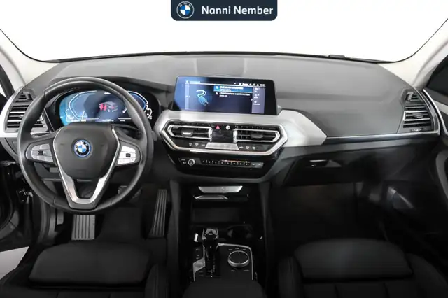 BMW X3 view 11
