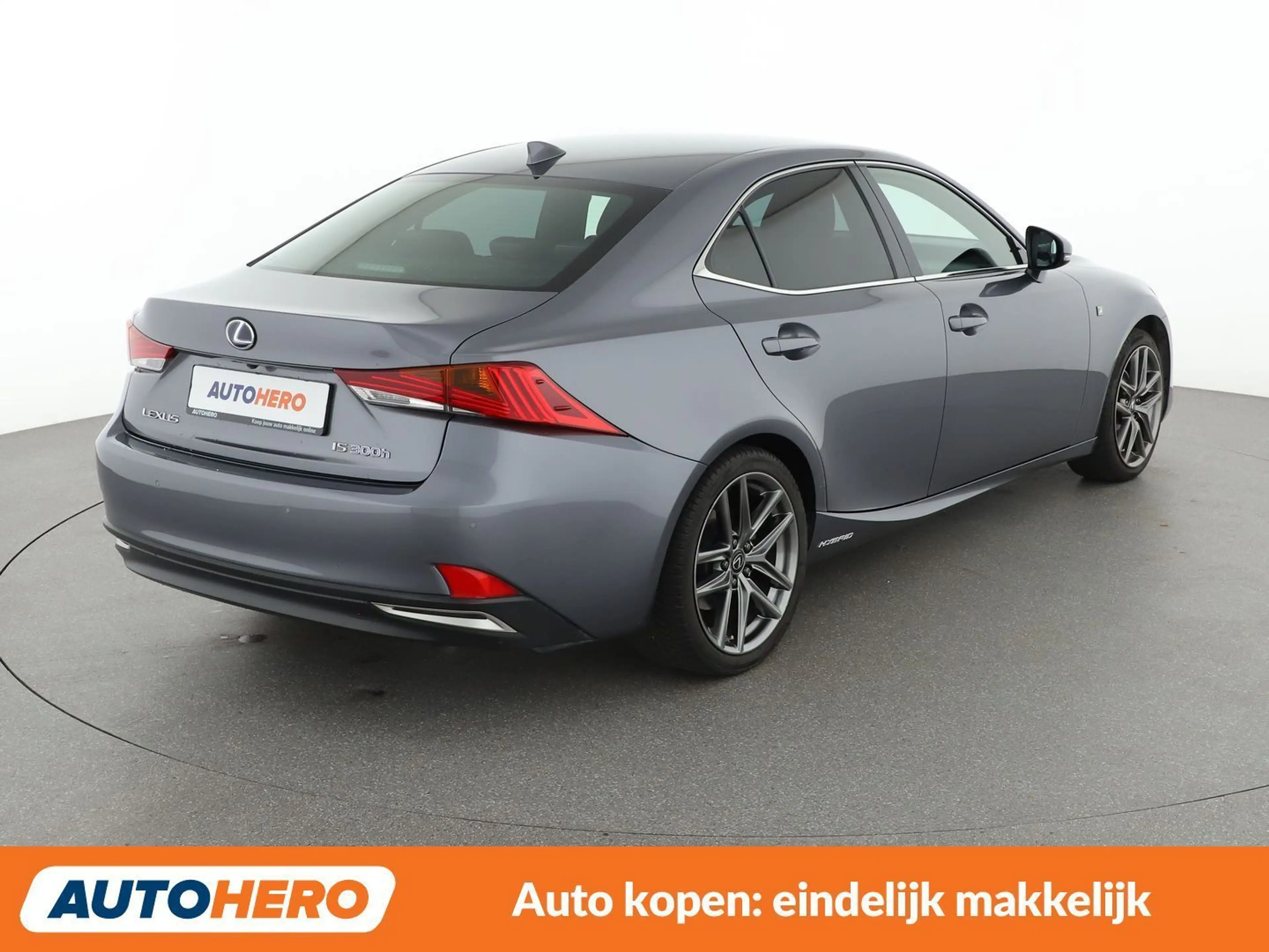 Lexus IS 300 IS 300h F SPORT — photo 6