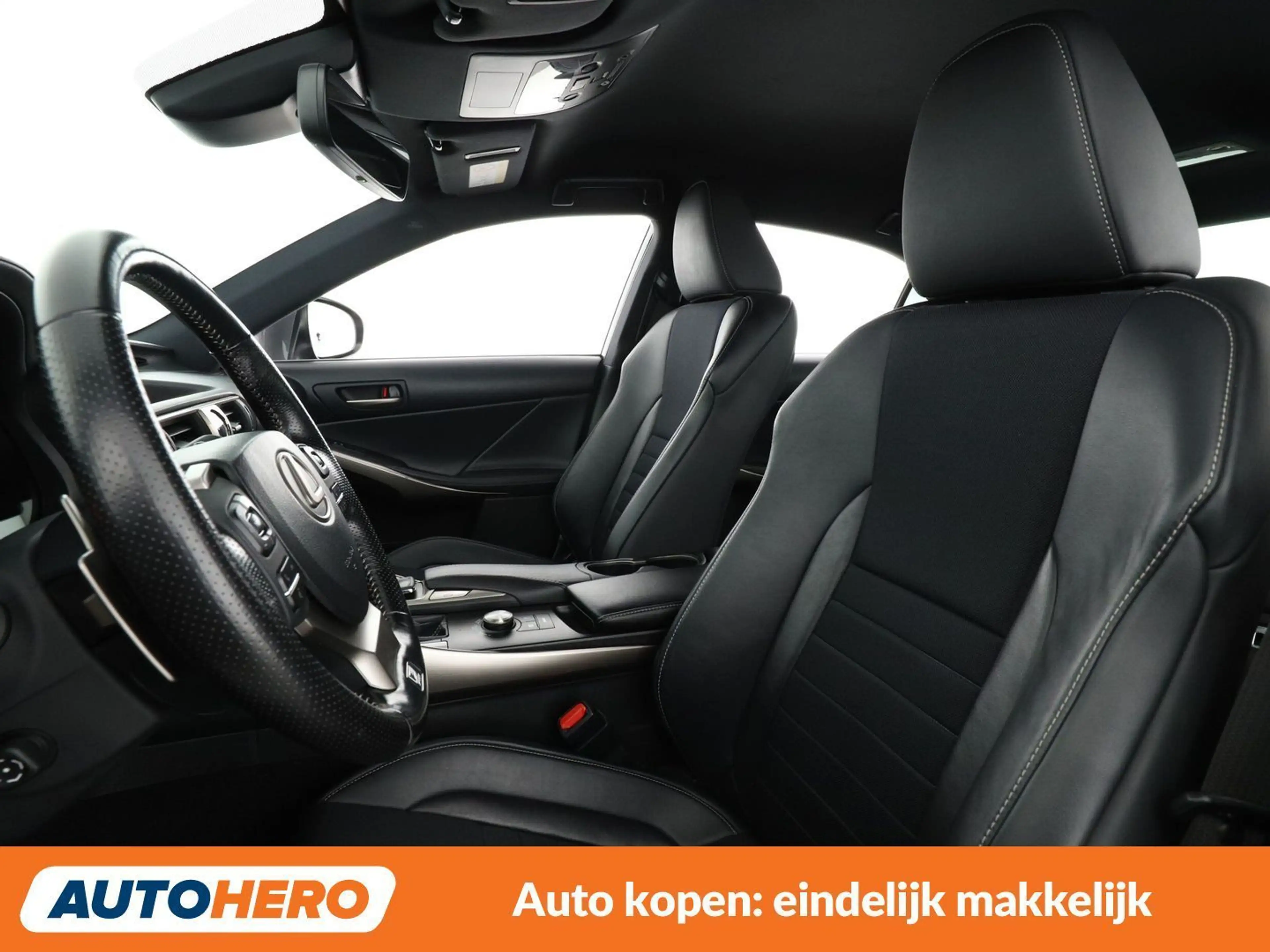 Lexus IS 300 IS 300h F SPORT — photo 10