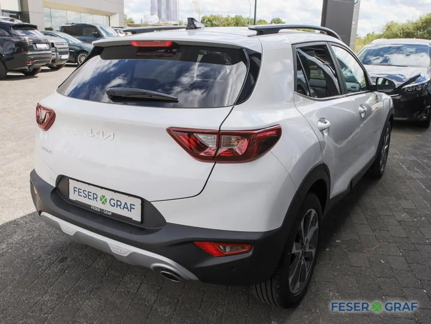 Kia Stonic 1.0T 48V DCT Spirit Technik-Paket LED ACC Weiß - 2