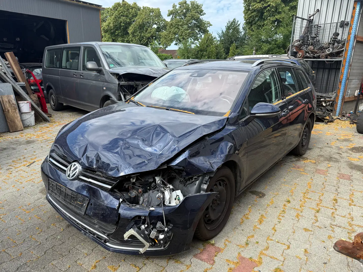 Volkswagen Golf Variant Highline BMT Blau - 1