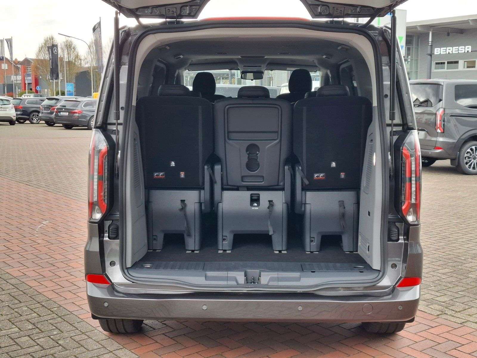 Second hand Ford Tourneo Custom 2.0