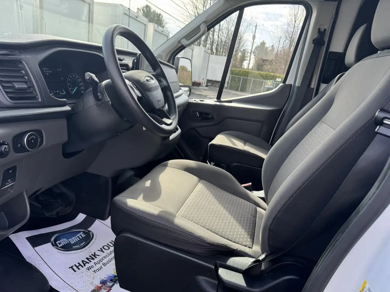 Ford Transit Cargo Van снимка Ford Transit Cargo Van