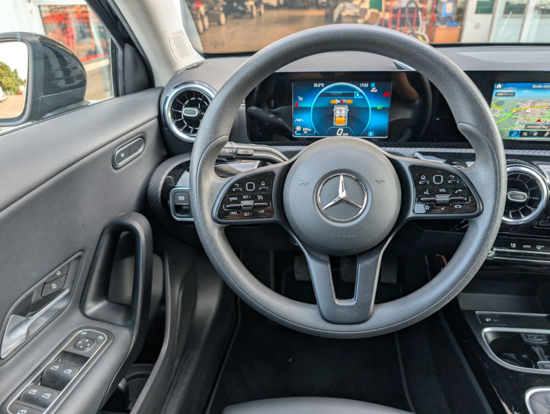 Mercedes-Benz A 180 A -Klasse A 180 d — photo 14