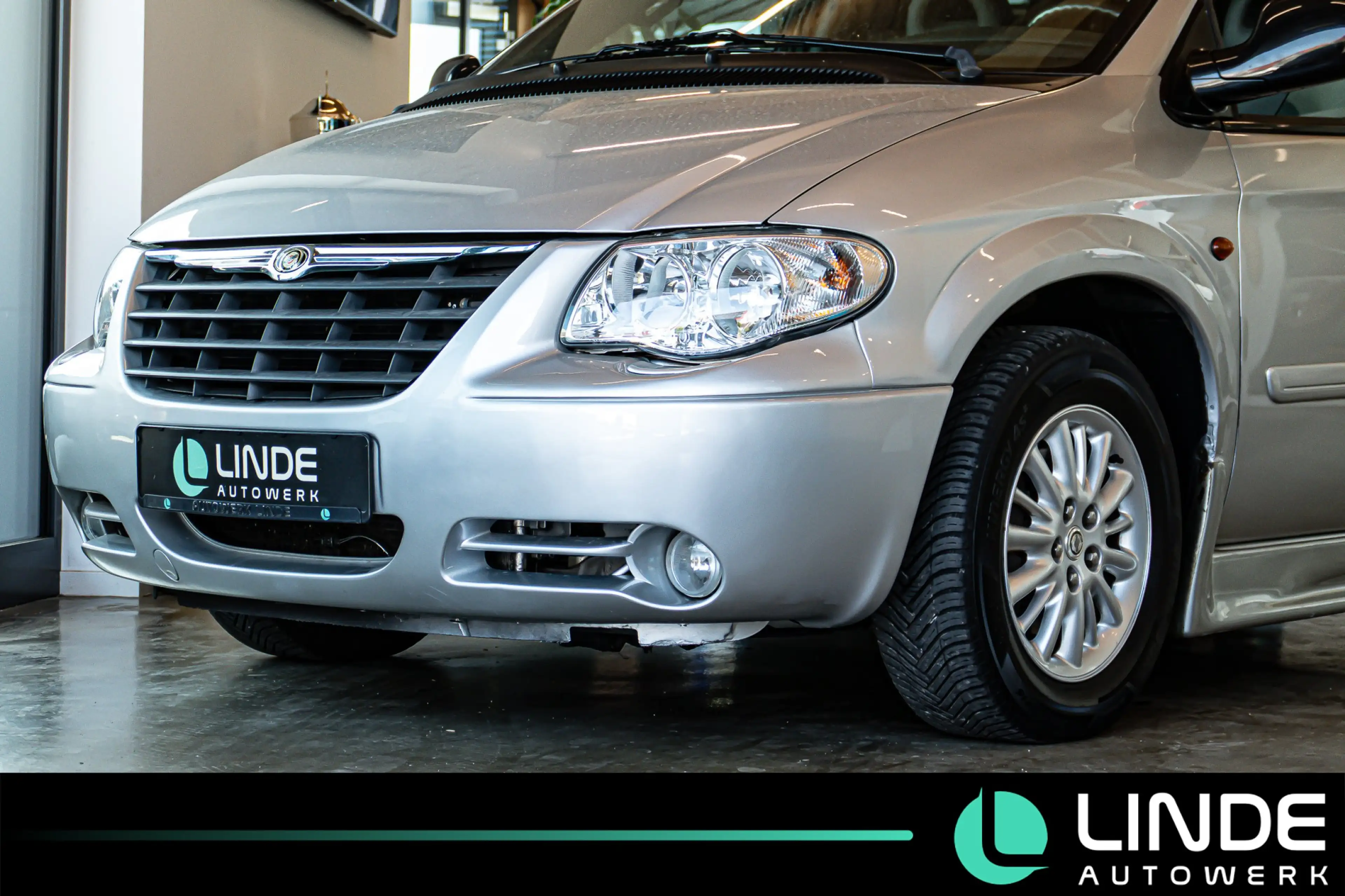 Chrysler Voyager 2.8 CRD LX AUTOMATIK|BEHINDERTENGERECHT — photo 2