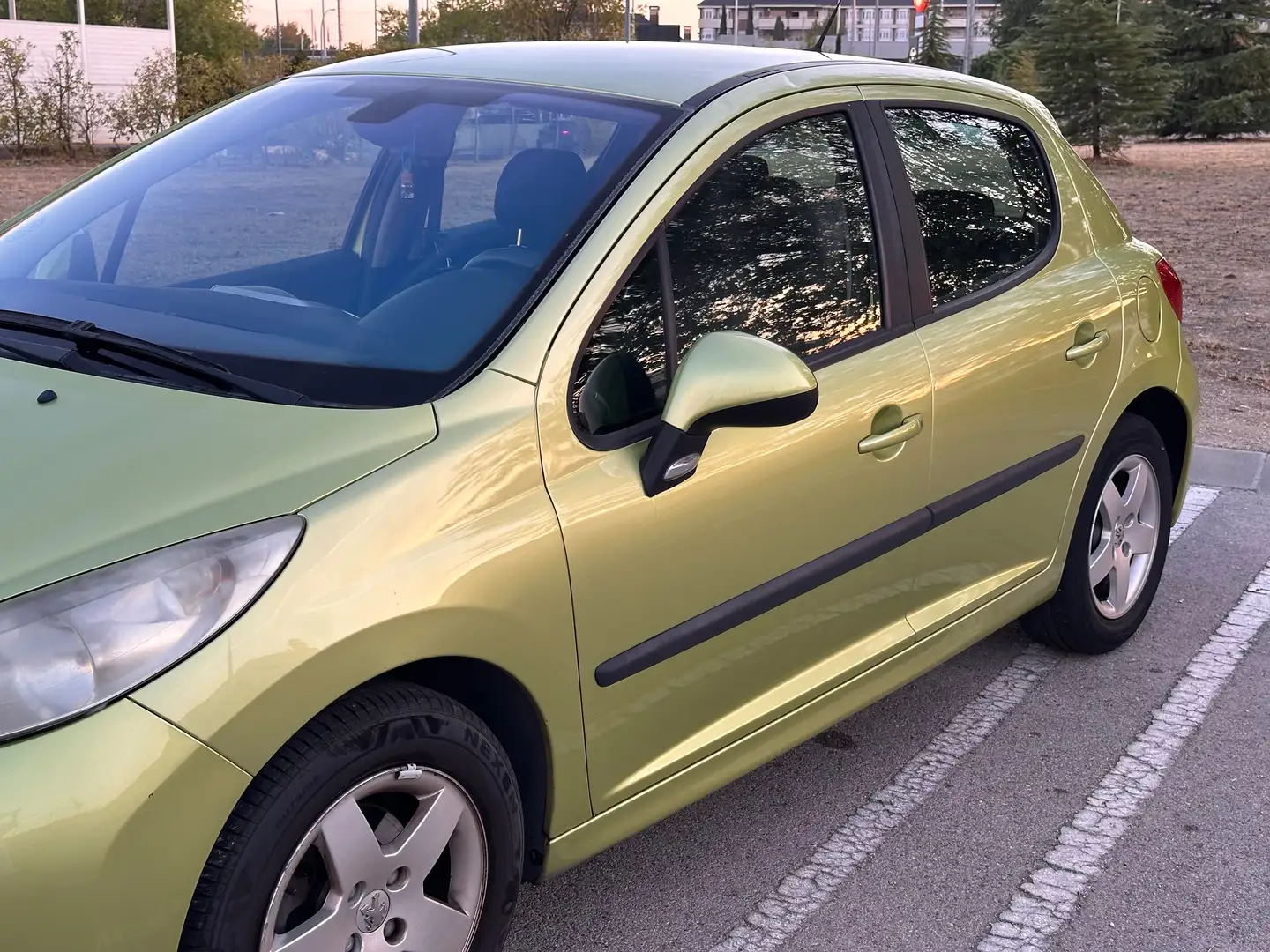 Peugeot 207 207 1.4i 16v XS Pack XS Pack Verde - 2