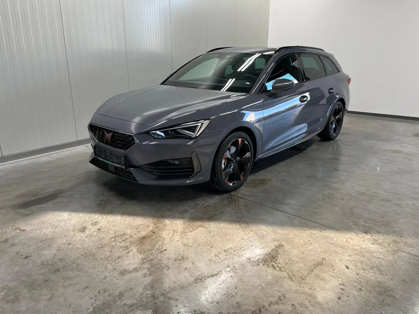 CUPRA Leon Cupra SP DSG 4Jah-Garantie AHK-Vorb.*Navi*Matrix*A Grau - 2