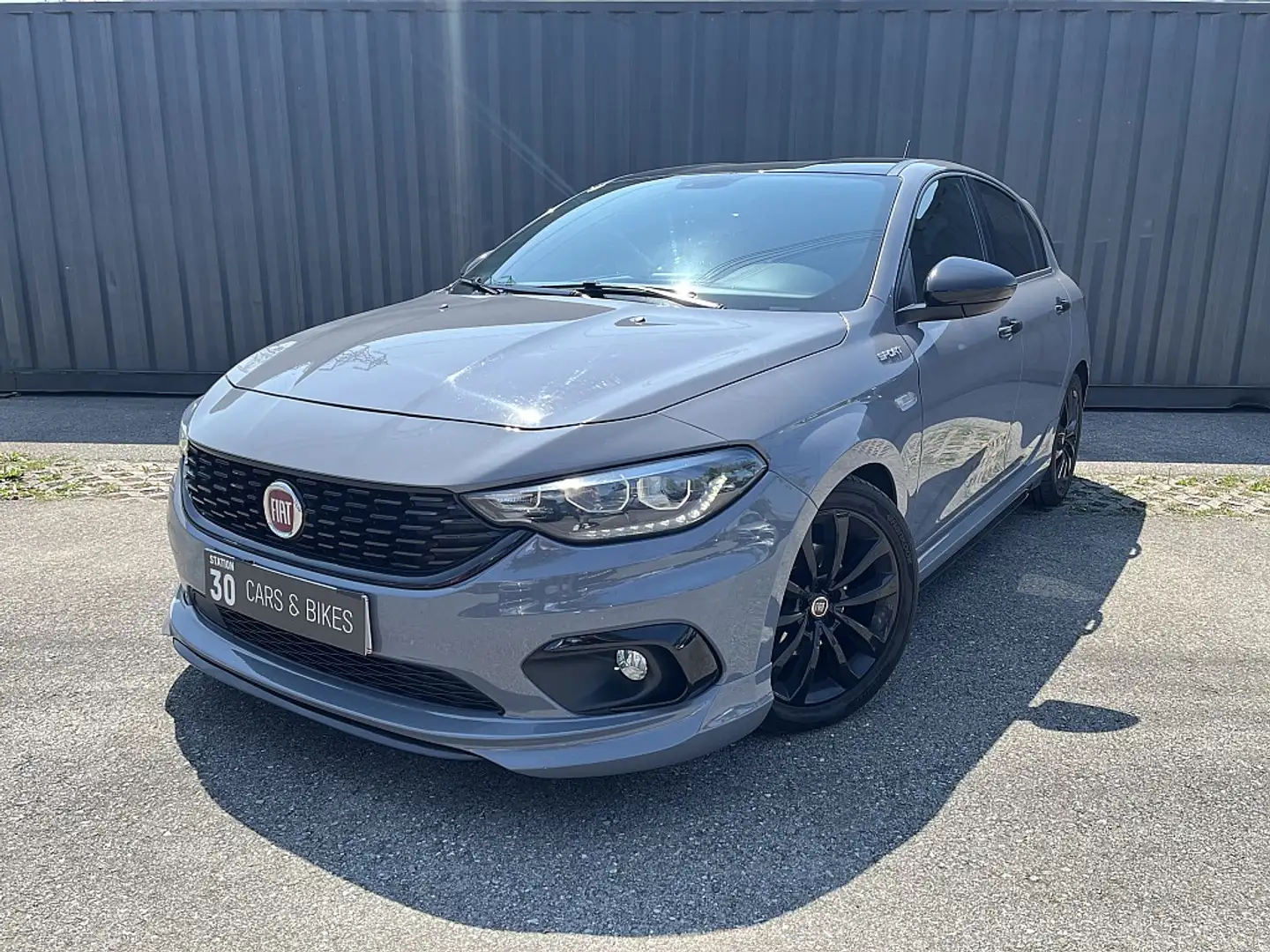 Fiat Tipo Sport Grau - 1