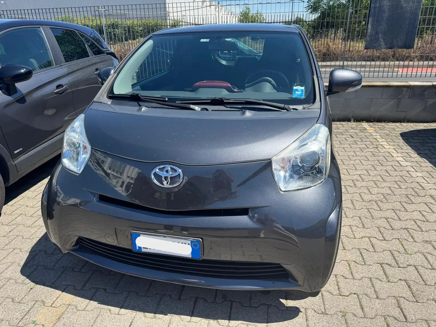 Toyota iQ iQ 1.0 Gris - 2