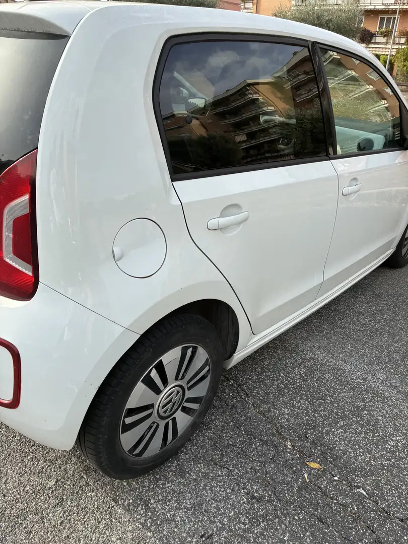 Volkswagen e-up! - 2