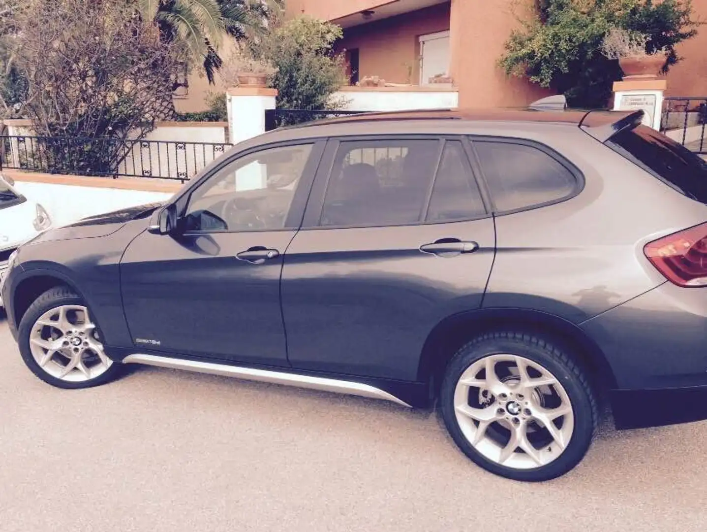 BMW X1 X1 E84 sdrive18d xLine Grigio - 2