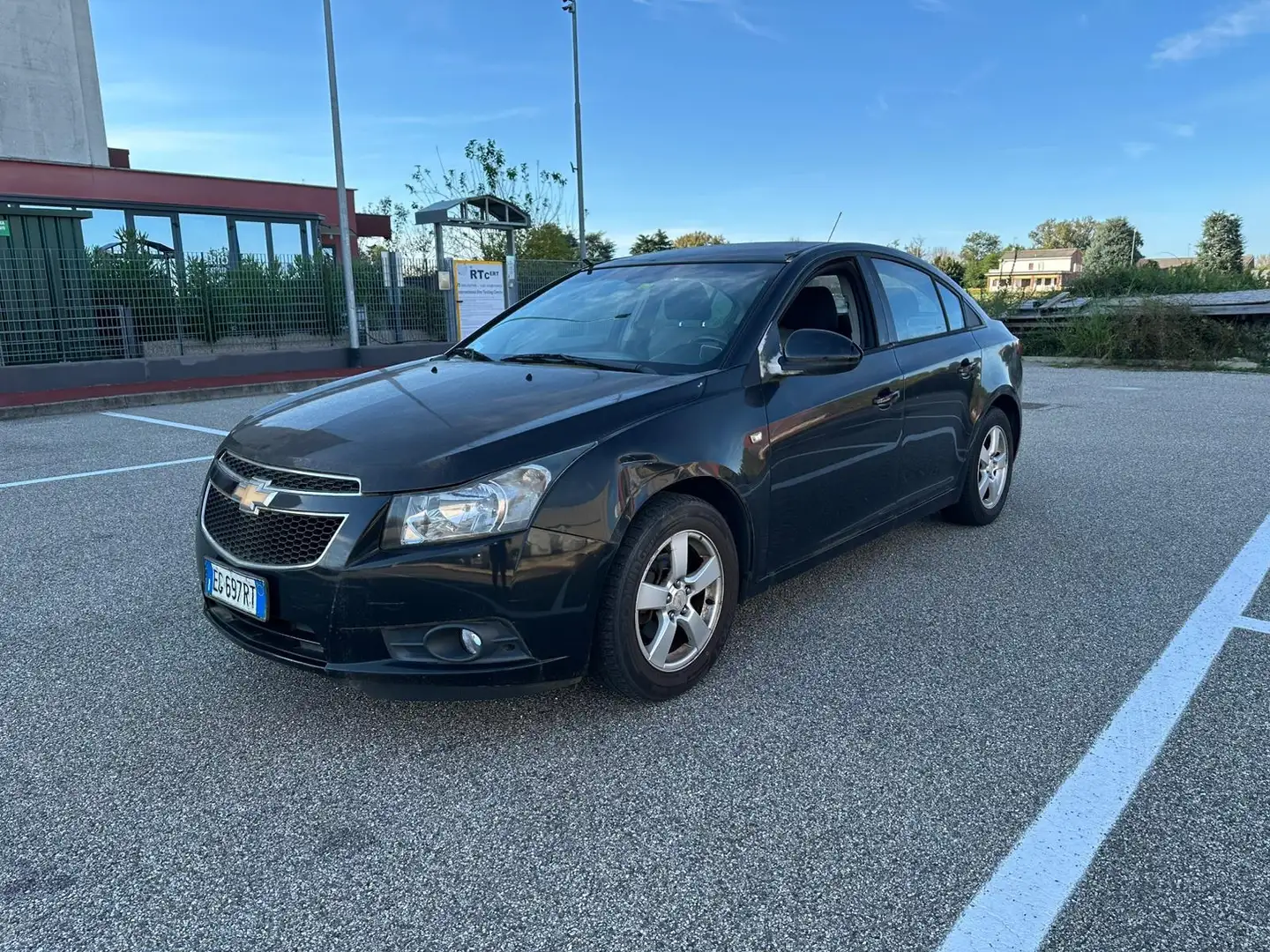 Chevrolet Cruze Cruze 1.8 LT (ls) Gpl Zwart - 2