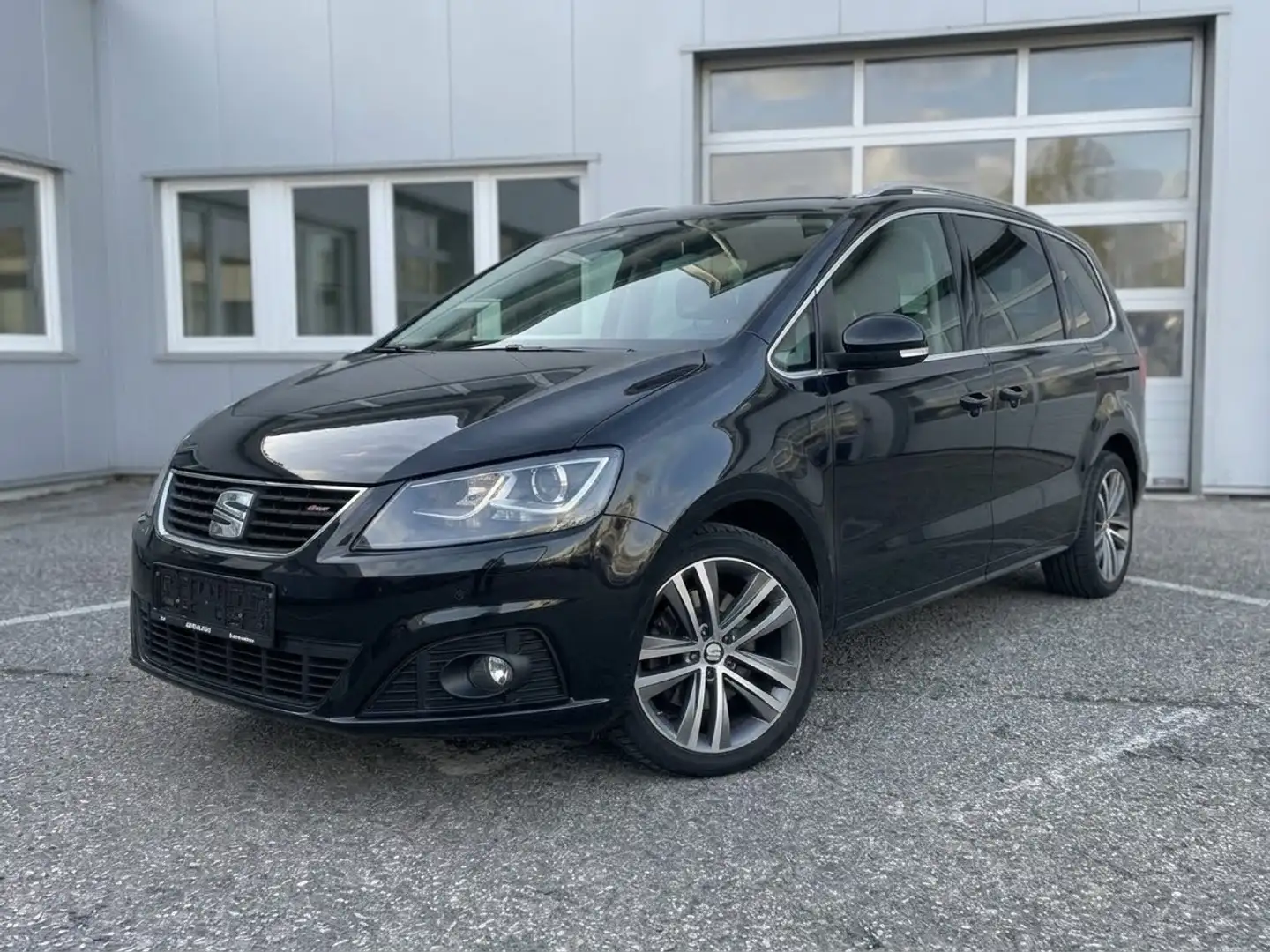 SEAT Alhambra FR-Line Allrad DSG 7Sitzer Anhängerk/Kamera/ACC Schwarz - 1