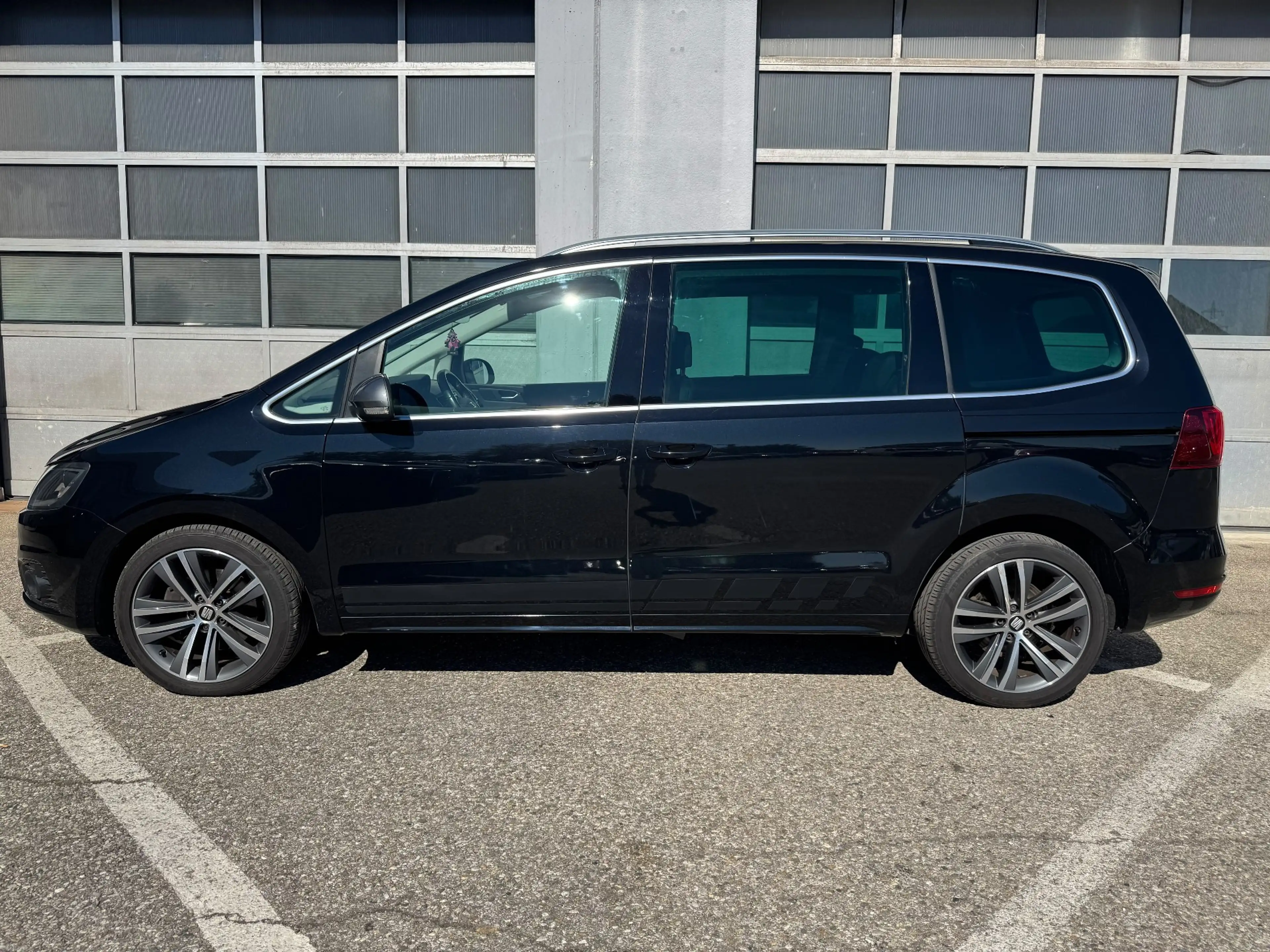 SEAT Alhambra FR-Line Allrad DSG 7Sitzer Anhängerk/Kamera/ACC — photo 4