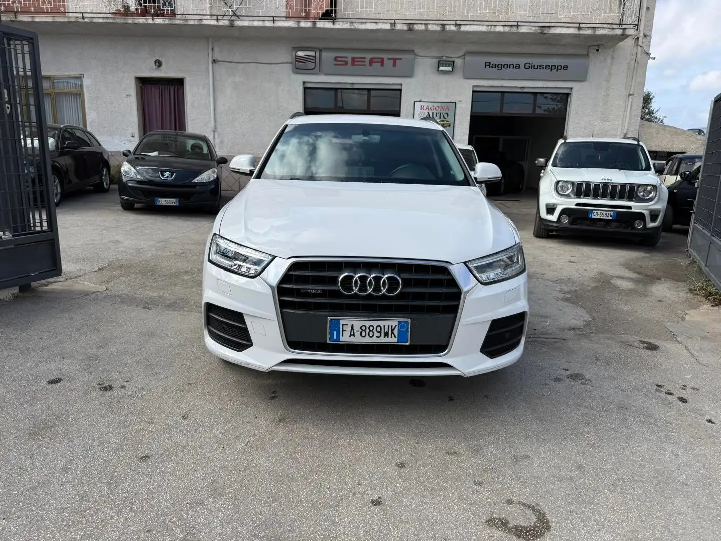 Audi Q3 Q3 2.0 tdi Business Plus quattro 177cv s-tronic Bianco - 2
